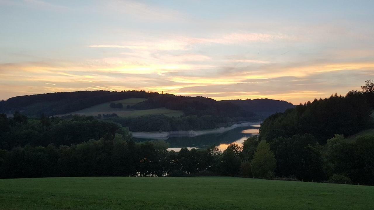 Freundliche Unterkunft Sauerland Meschede Bagian luar foto
